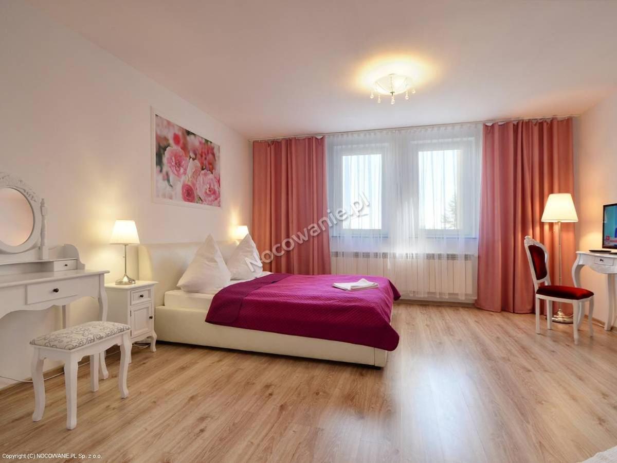Hotelik Kameleon Pokoje Goscinne Явор Экстерьер фото